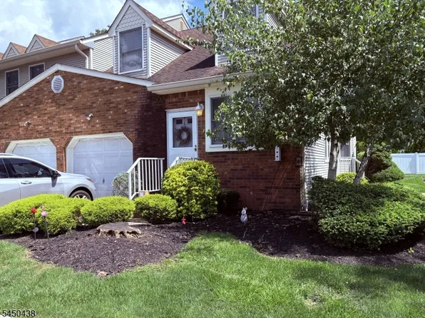 675 Raritan Rd APT 13, Clark, NJ 07066
