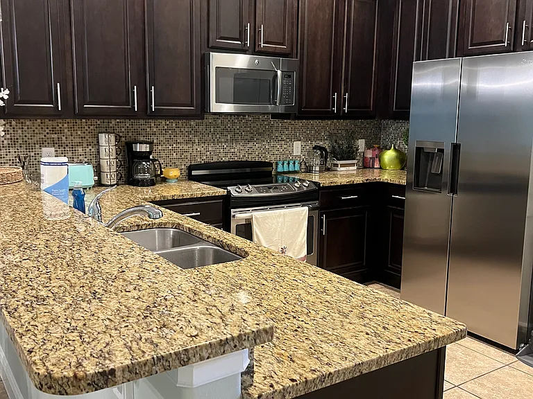 8133 Roseville Blvd — Photo 18