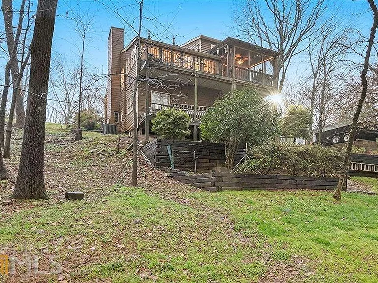 1833 Tree Top Ct — Photo 35