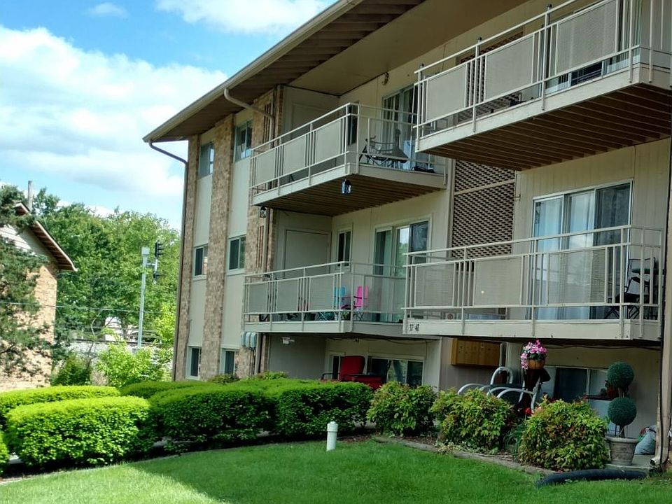 2nd image of 1875 Lee Hwy APT 47