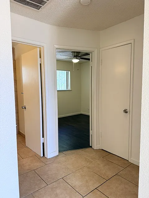 2 bed, $1,200 — Photo 3