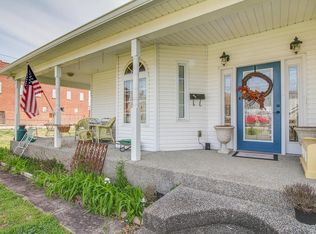 205 River St, Hartsville, TN 37074