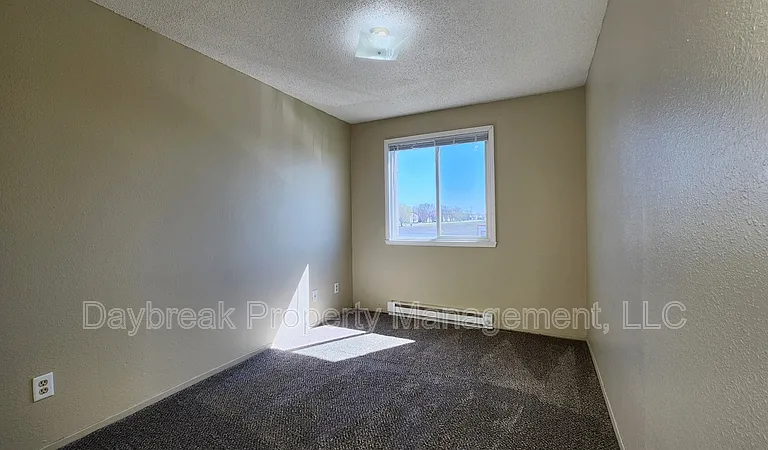 2414 3rd Ave N #7 — Photo 10