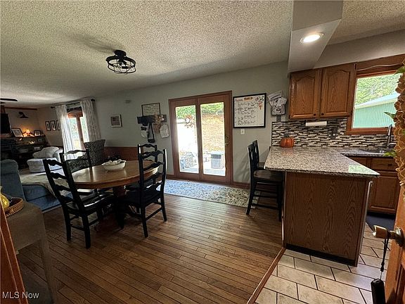 4th image of 407 Knob Dr