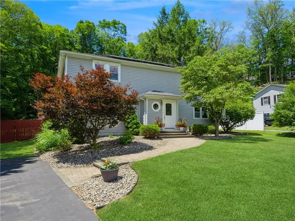 101 Sutton Park Road, Poughkeepsie, NY 12603