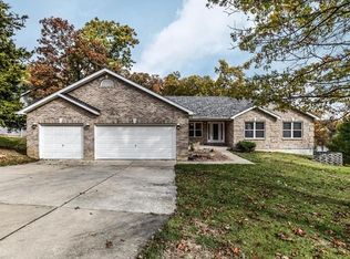 10735 Mahogany Dr, Foristell, MO 63348