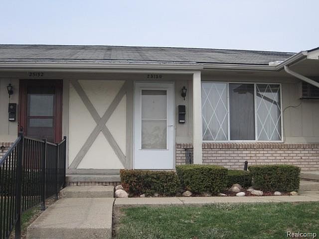 1st image of 25150 Franklin Ter #4