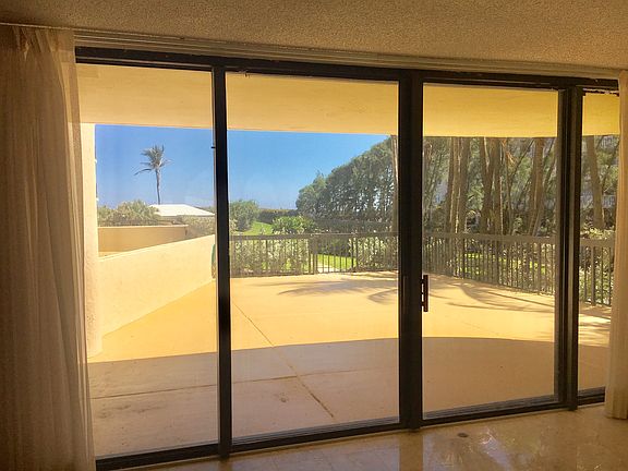 Large Lanai from Living Room