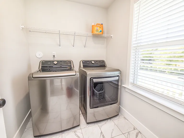 4811 Shelley Dr — Photo 5