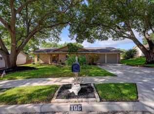 106 Barcelona Dr, Universal City, TX 78148
