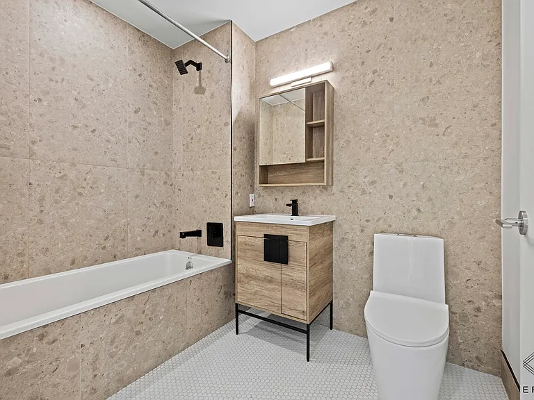 2045 Ocean Ave #505 — Photo 13
