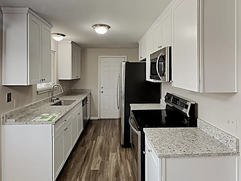 2656 E 117th Way — Photo 5