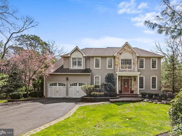 2 Braddocks Mill Rd, Medford, NJ 08055