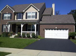 352 Comstock Dr, Elgin, IL 60124