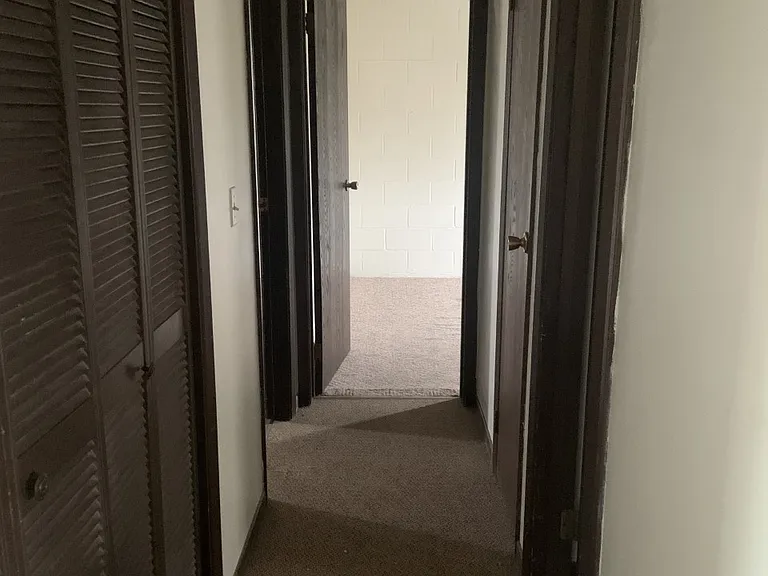 1701 University Dr #7 — Photo 4