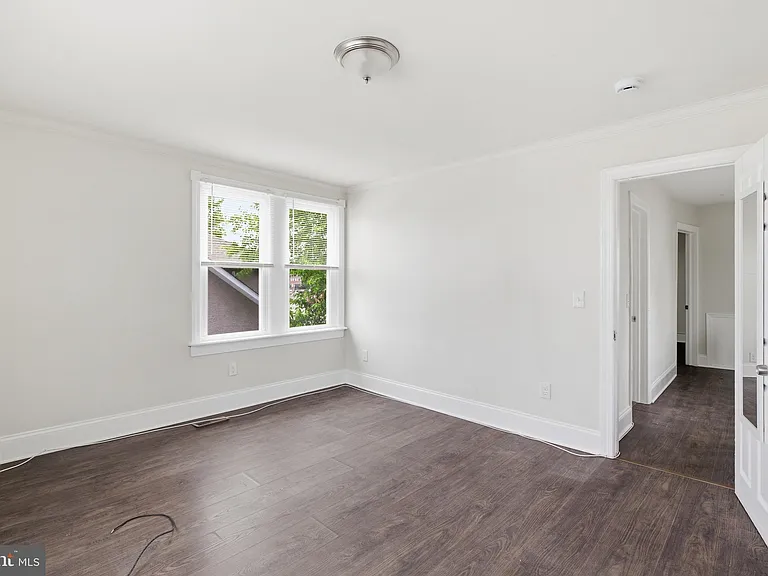 820 Greenhill Rd — Photo 27