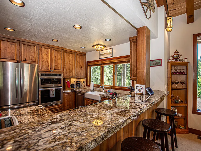 725 Balsam Ln — Photo 11