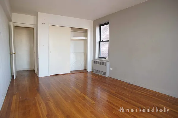 Rented by Norman Raindel, LREB | media 14