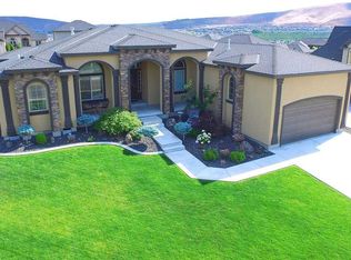 571 Heritage Hills Dr, Richland, WA