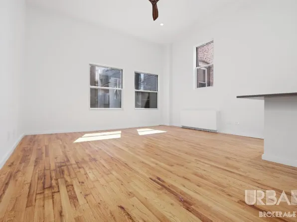 123 Bank Street image 1 of 7