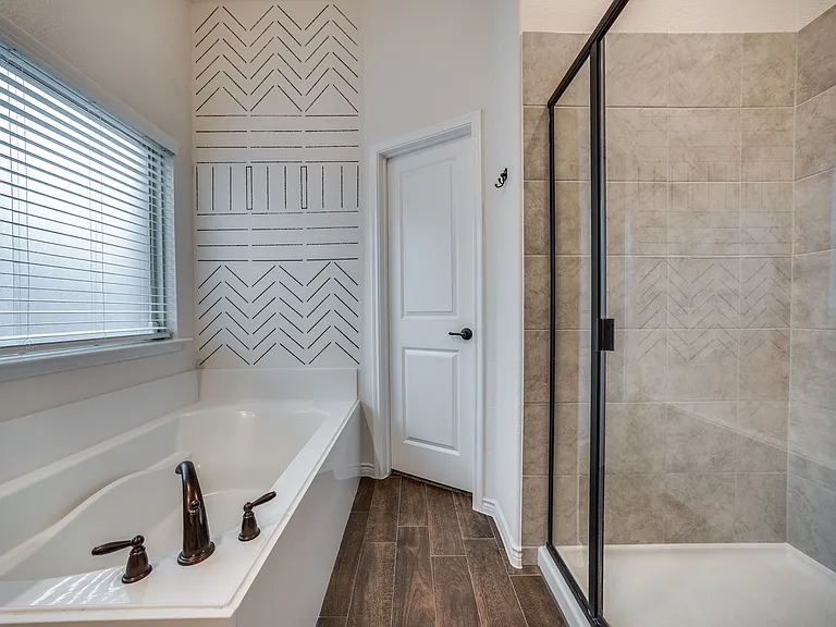 3129 Maverick Dr — Photo 17