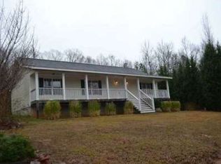 393 Macedonia Rd, Newnan, GA 30263