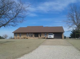 211 Tanglewood Dr, Enid, OK 73703