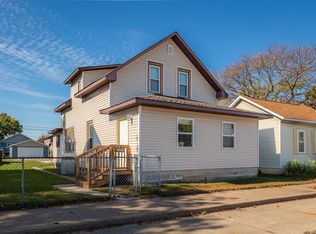 1227 George STREET, La Crosse, WI 54603