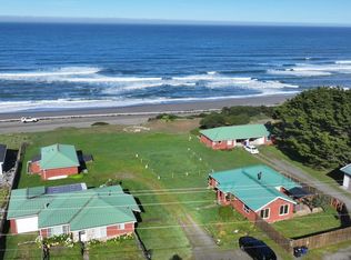 33620 Ophir Rd #D, Gold Beach, OR 97444