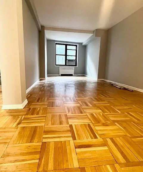 325 Main St #1B — Photo 2