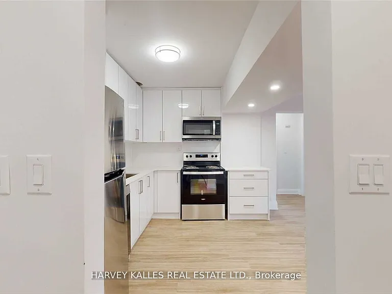 316 Lonsdale Rd #2 — Photo 5