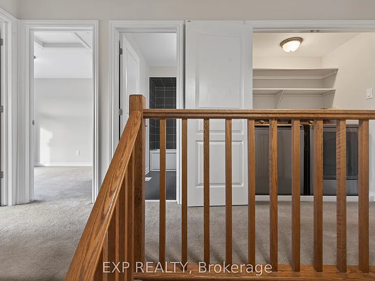 322 Rainrock Cres — Photo 20