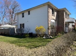 92 Cascade Dr, Amherst, NY