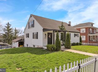 2152 Old Lancaster Pike, Reinholds, PA 17569