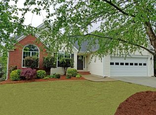 621 Fairmont Park Dr, Dacula, GA 30019
