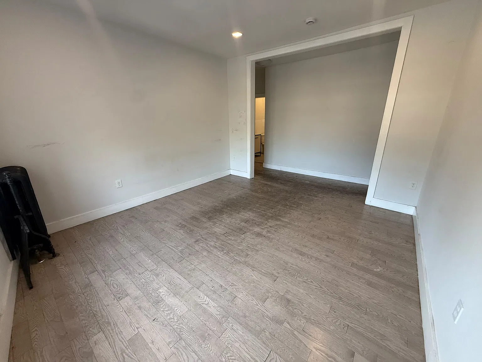 561 Bergen Ave — Photo 2