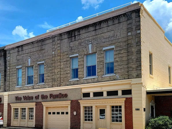 213 N Market Street #201, Washington, NC 27889