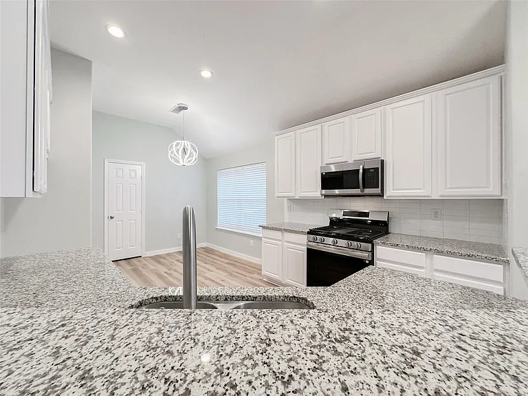 27 Auburn Path Dr — Photo 19
