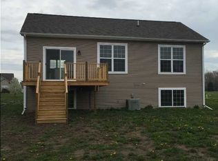 5419 Lancer Ct, Newport, MI 48166