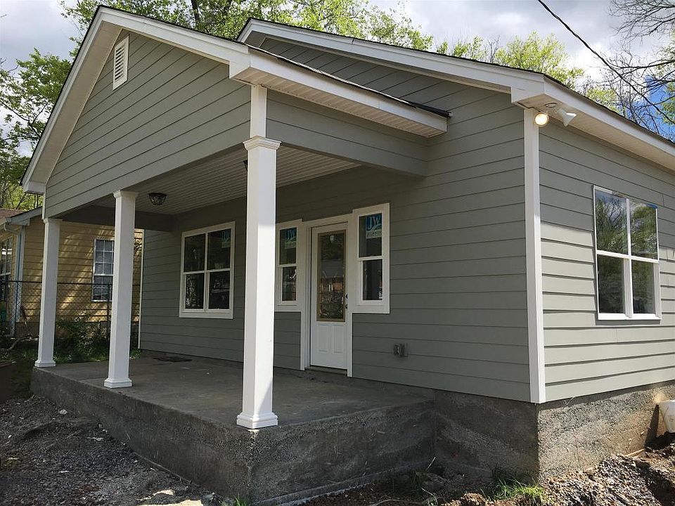 2nd image of 218 Prince Ave