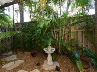 605 NE 17th Way, Fort Lauderdale, FL 33304