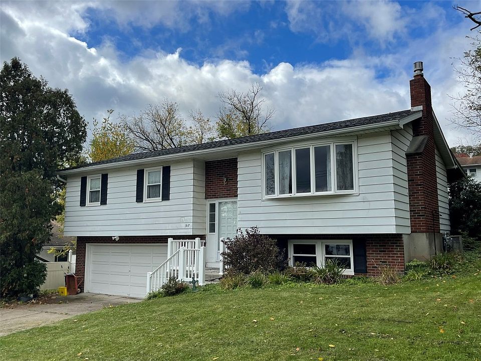 1st image of 917 Oak Hill Ave