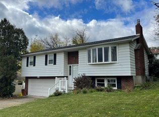 917 Oak Hill Ave, Endicott, NY 13760
