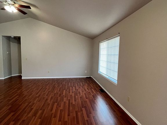 3rd image of 7005 W Yakima Ave #1