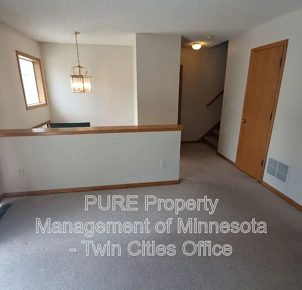 4985 Grenwich Ave N — Photo 4