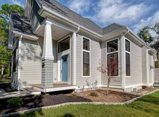 44 McKenna Ridge Rd, Falmouth, MA 02536