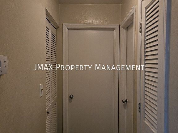 4th image of 3235 Chaparral Dr APT A