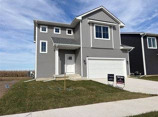 1811 Gordon Ct, Norwalk, IA 50211