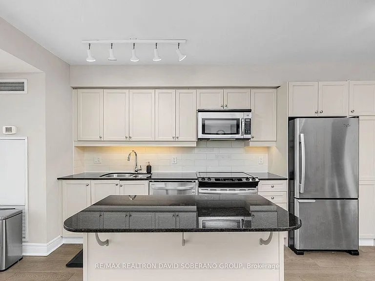 701 Sheppard Ave W #315 — Photo 15