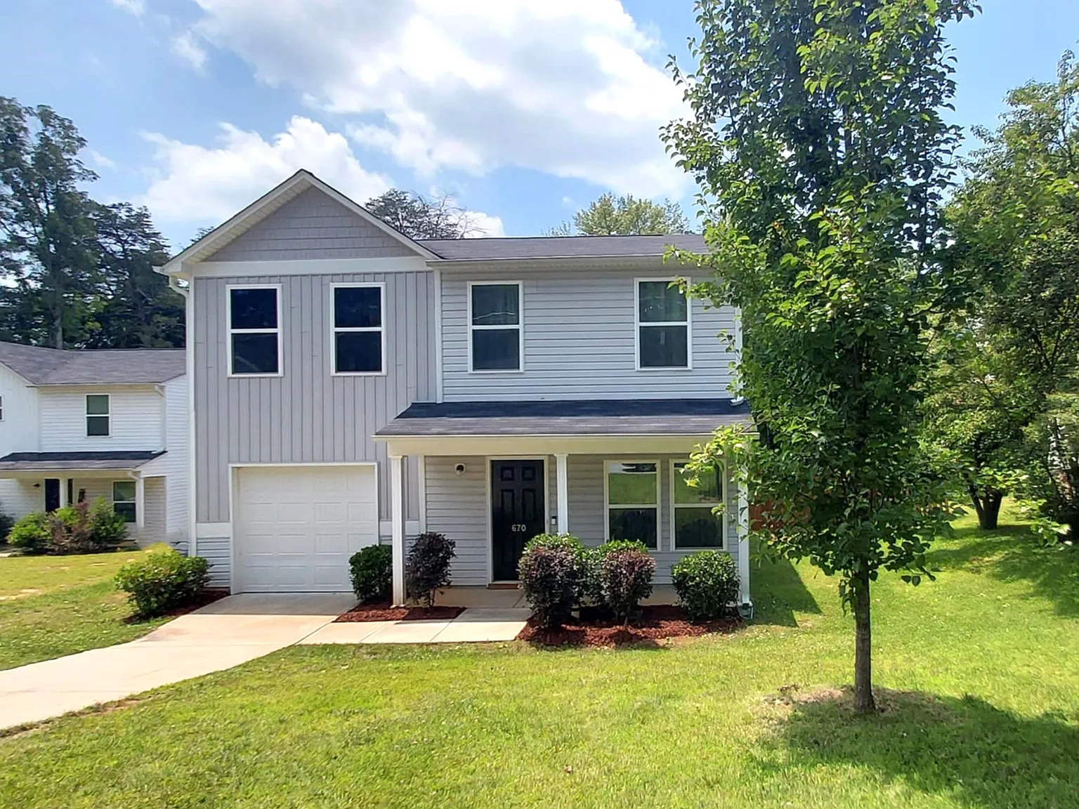 3 bed, 2.5 bath, 1716 sqft, $2,800 — Photo 1